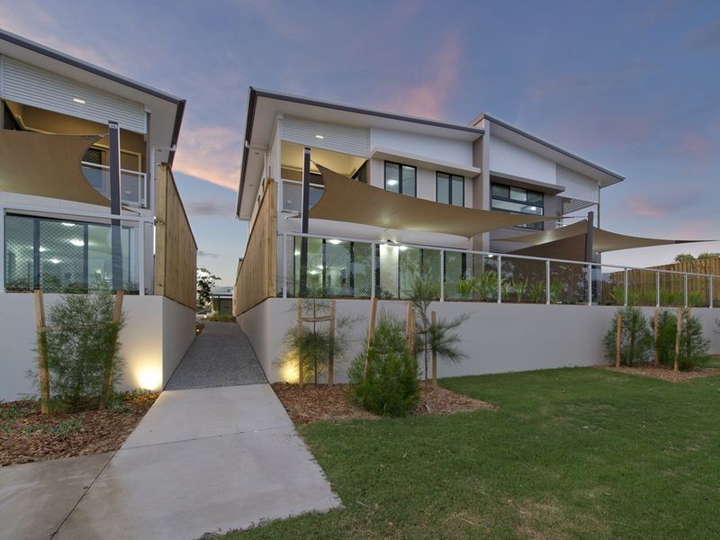 12/4 Kal-Ma-Kuta Drive, Sandstone Point QLD 4511