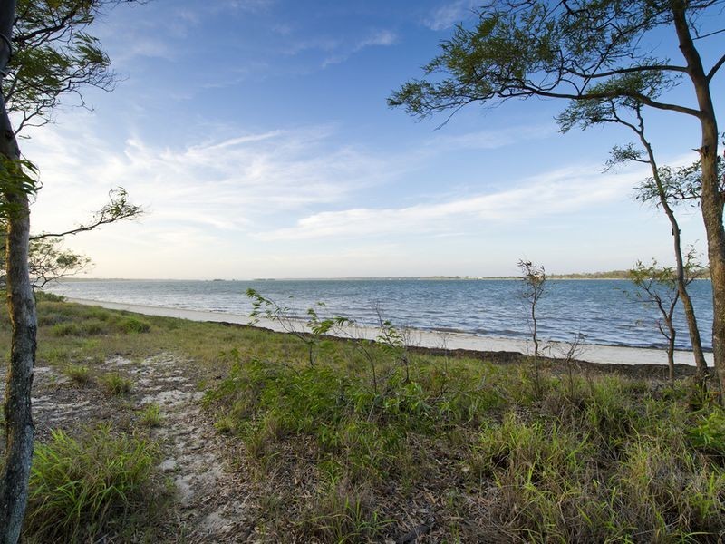 13/4 Kal-Ma-Kuta Drive, Sandstone Point QLD 4511