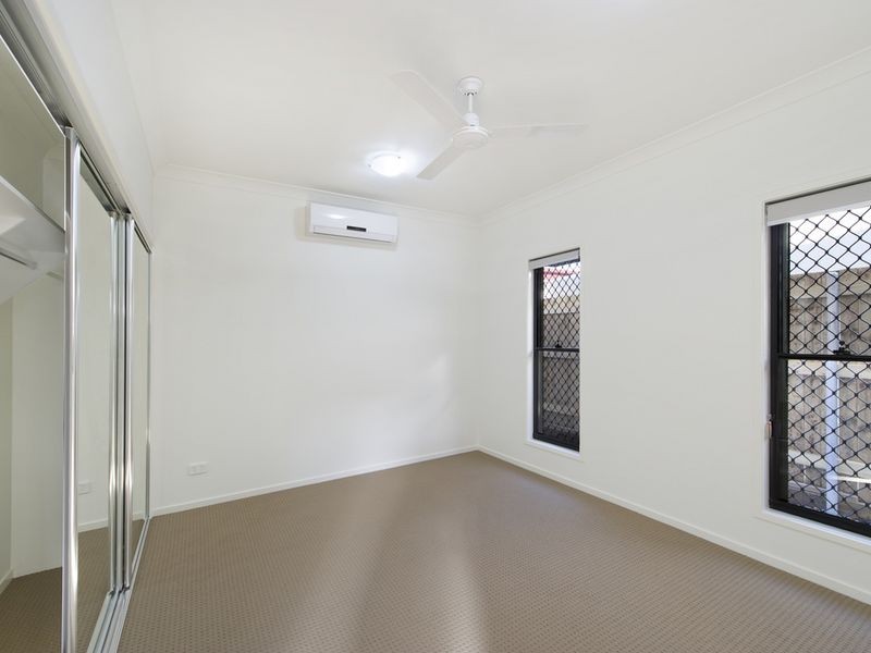 13/4 Kal-Ma-Kuta Drive, Sandstone Point QLD 4511