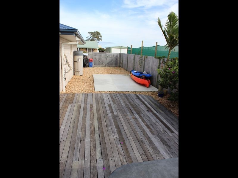 2 Harmony Avenue, Bongaree QLD 4507