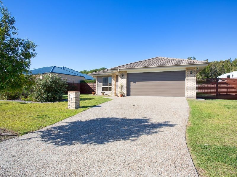 7 Pristine Place, Ningi QLD 4511