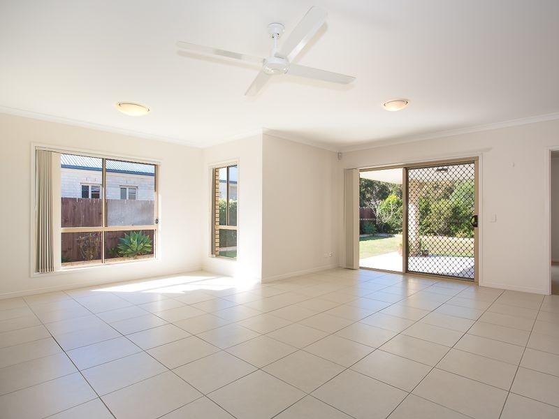 7 Pristine Place, Ningi QLD 4511