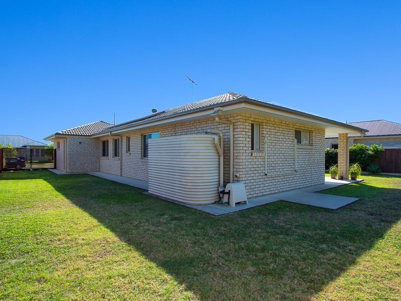 7 Pristine Place, Ningi QLD 4511