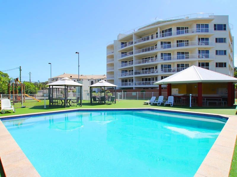 12/1-3 Links Court, Woorim QLD 4507