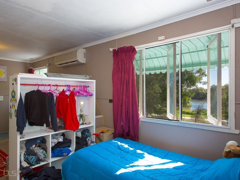 102 Ningi Esplanade, Ningi QLD 4511