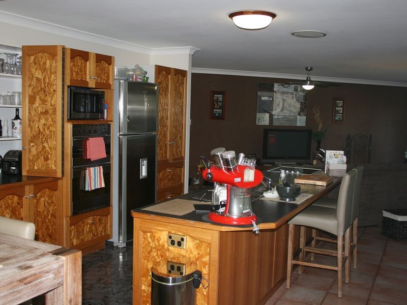 1/4 Fathom Court, Banksia Beach QLD 4507