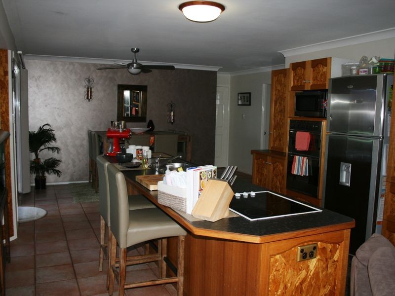 1/4 Fathom Court, Banksia Beach QLD 4507