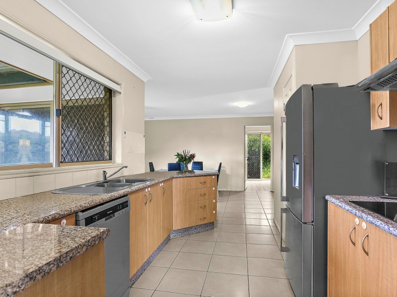 39 Mossman Way, Sandstone Point QLD 4511