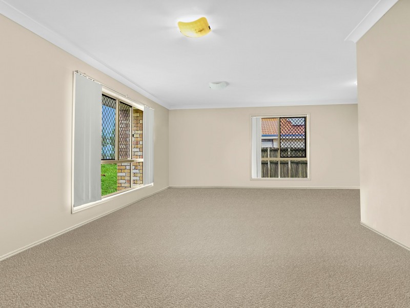 39 Mossman Way, Sandstone Point QLD 4511