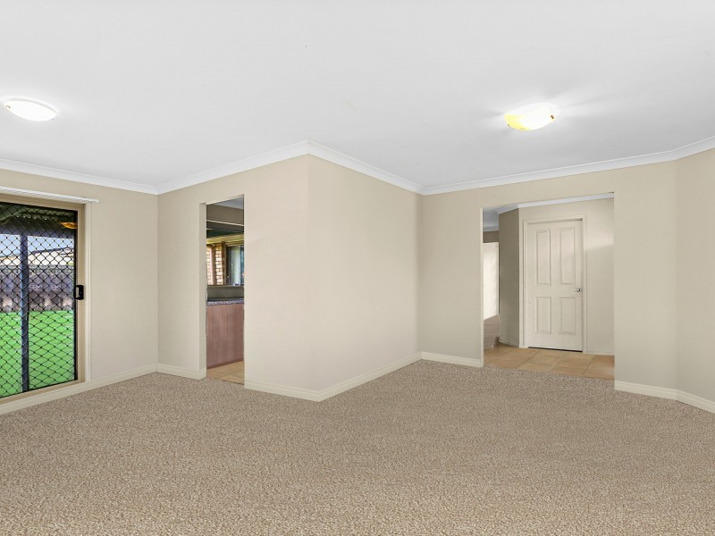 39 Mossman Way, Sandstone Point QLD 4511