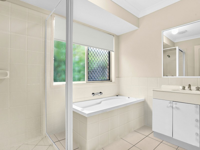 39 Mossman Way, Sandstone Point QLD 4511