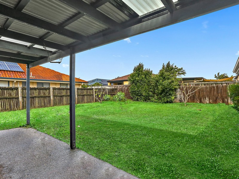 39 Mossman Way, Sandstone Point QLD 4511