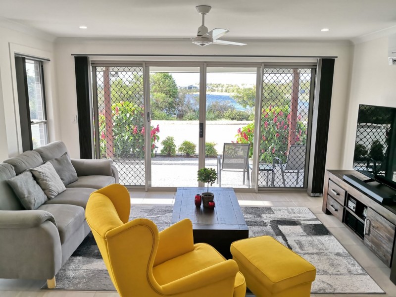 1 Redfin Way, Bongaree QLD 4507