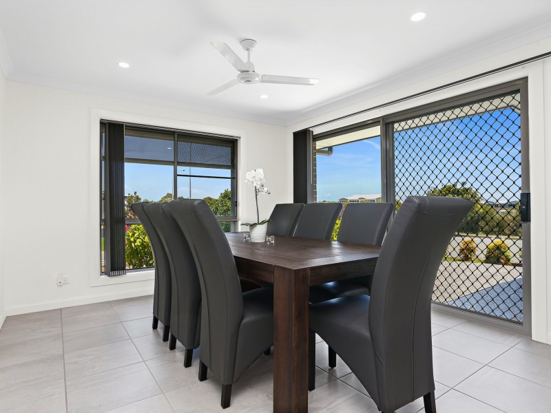 1 Redfin Way, Bongaree QLD 4507