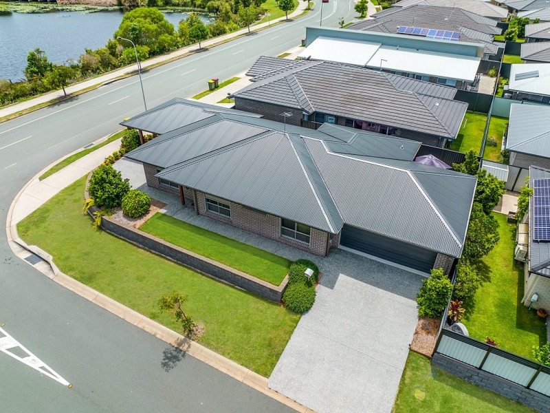1 Redfin Way, Bongaree QLD 4507