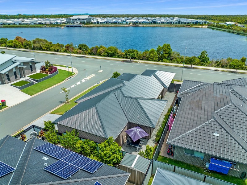 1 Redfin Way, Bongaree QLD 4507