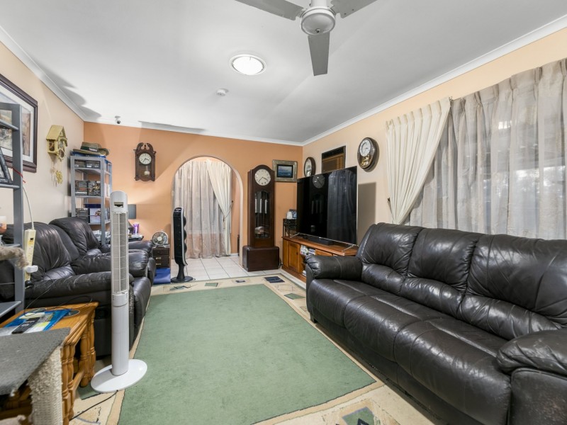 33 Gidya Avenue, Bongaree QLD 4507