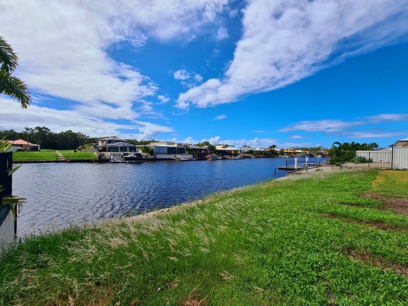 79 Pentas Drive, Bongaree QLD 4507
