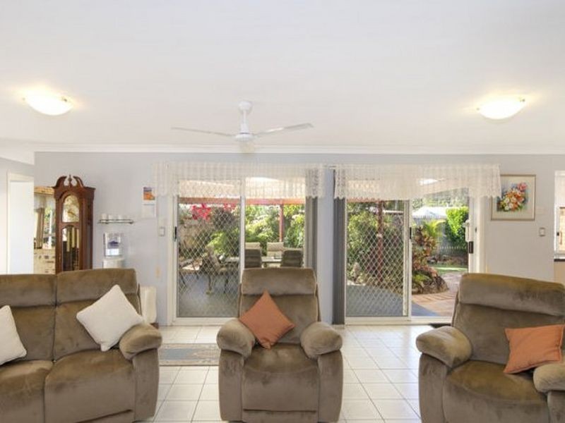 6 Cutter Court, Banksia Beach QLD 4507