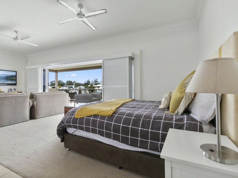 14 Raptor Parade, Banksia Beach QLD 4507