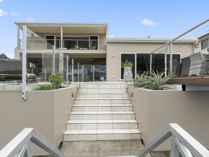 14 Raptor Parade, Banksia Beach QLD 4507