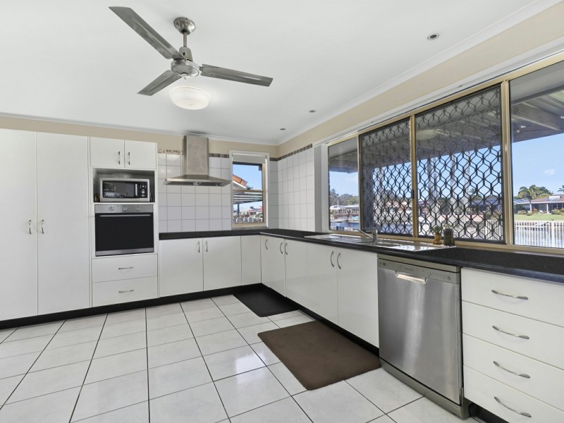 14 Hoya Crescent, Bongaree QLD 4507