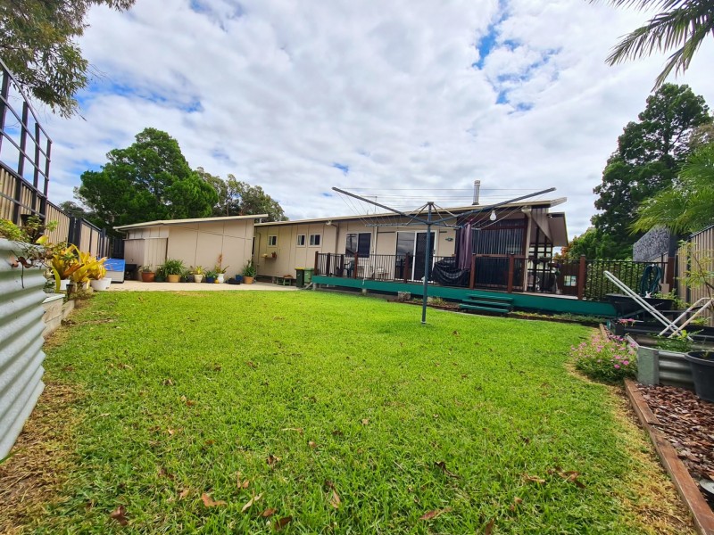 1 Alpinia Avenue, Banksia Beach QLD 4507