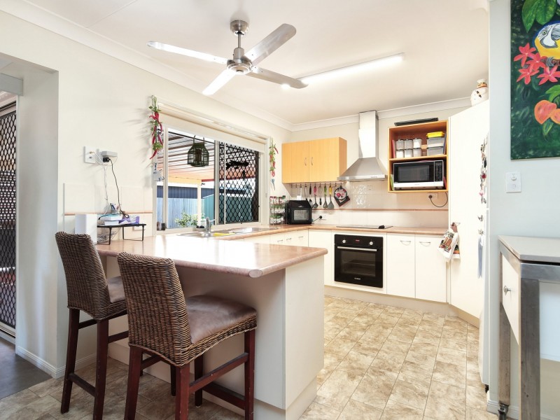 24 Pheasant Avenue, Banksia Beach QLD 4507