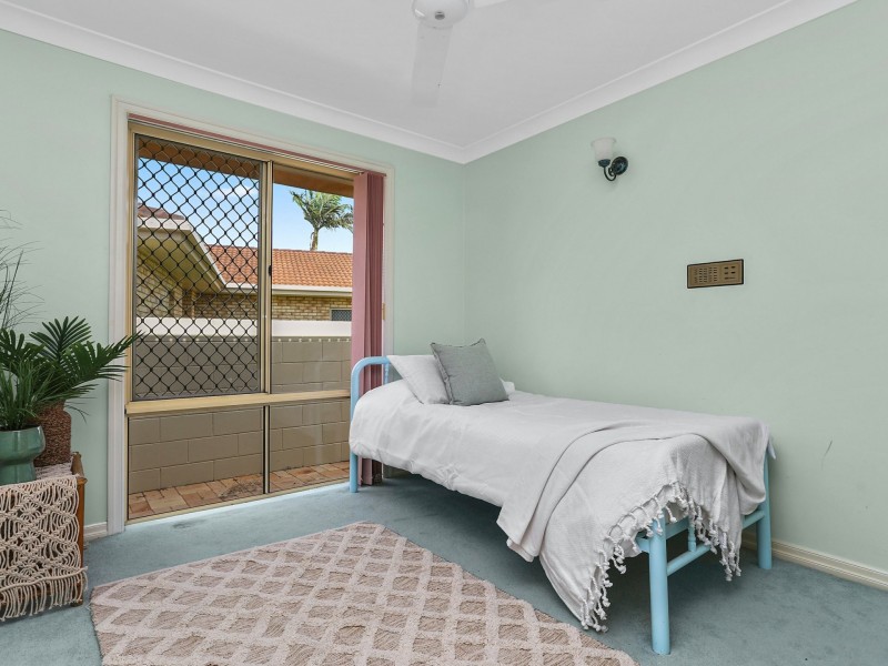 1 Oleander Drive, Bongaree QLD 4507
