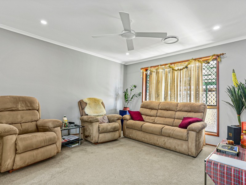 42 Sunderland Drive, Banksia Beach QLD 4507