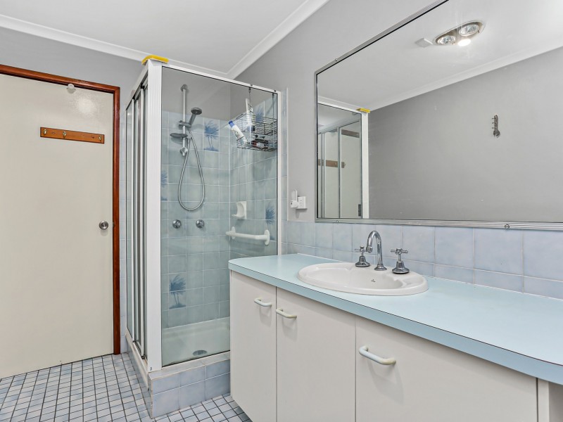 42 Sunderland Drive, Banksia Beach QLD 4507