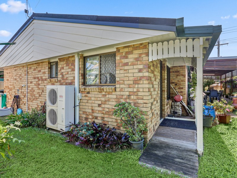 42 Sunderland Drive, Banksia Beach QLD 4507