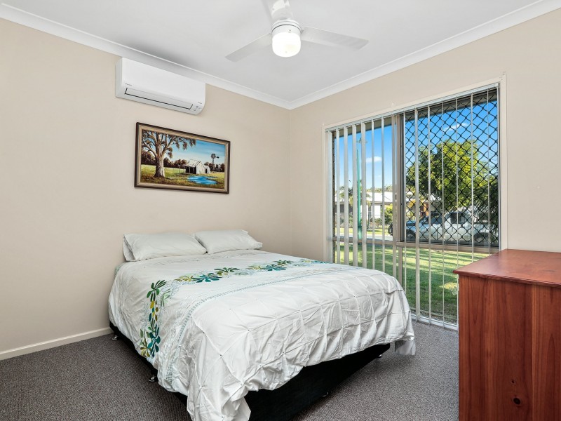 14 Sinclair Place, Ningi QLD 4511