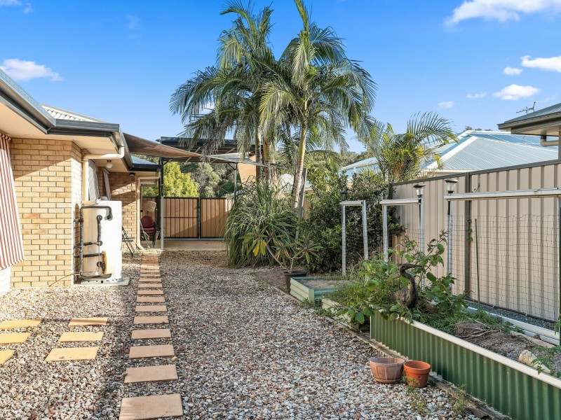 14 Sinclair Place, Ningi QLD 4511