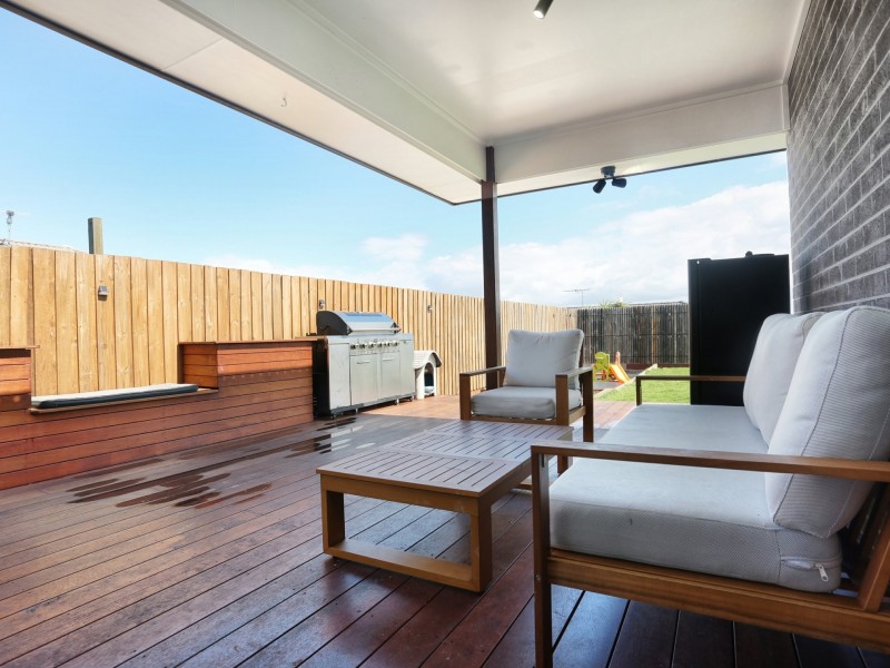 33 Water Gum Crescent, Ningi QLD 4511