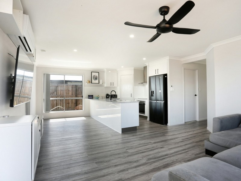 33 Water Gum Crescent, Ningi QLD 4511