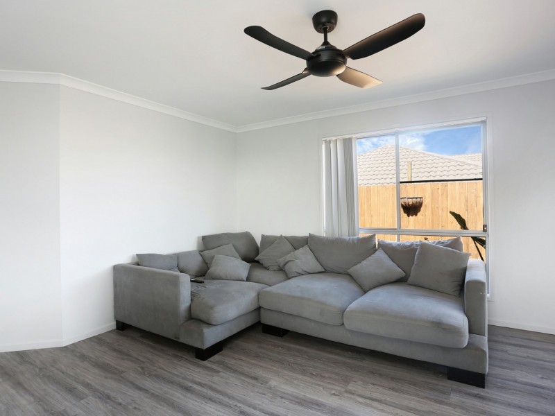 33 Water Gum Crescent, Ningi QLD 4511