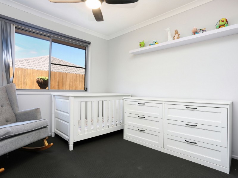 33 Water Gum Crescent, Ningi QLD 4511