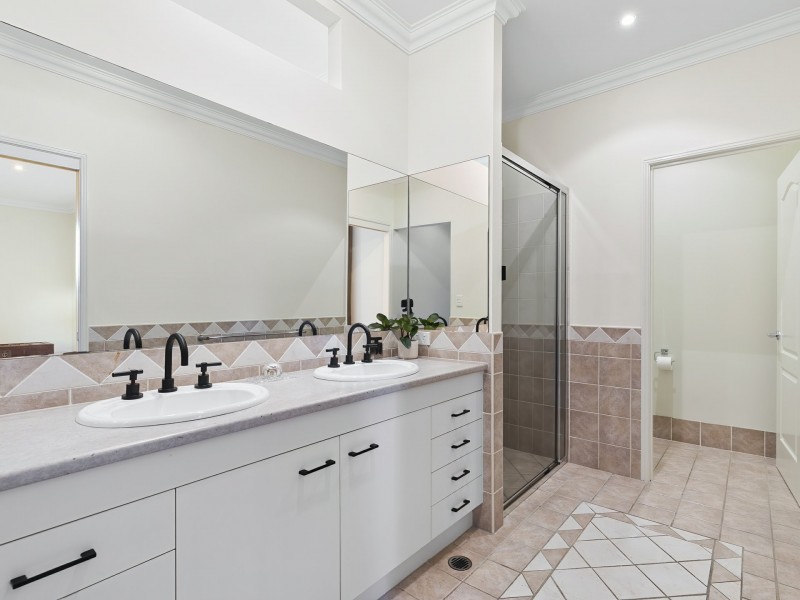 5 Mainbrace Court, Banksia Beach QLD 4507