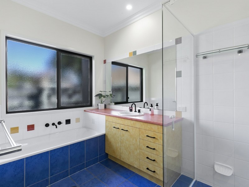 5 Mainbrace Court, Banksia Beach QLD 4507