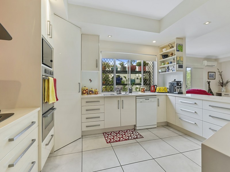 2/15 Seaeagle Place, Banksia Beach QLD 4507