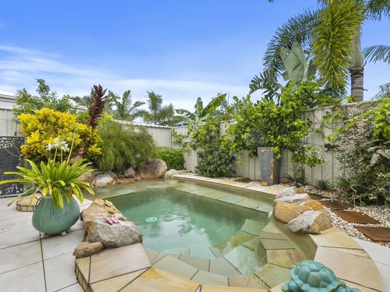 2/15 Seaeagle Place, Banksia Beach QLD 4507
