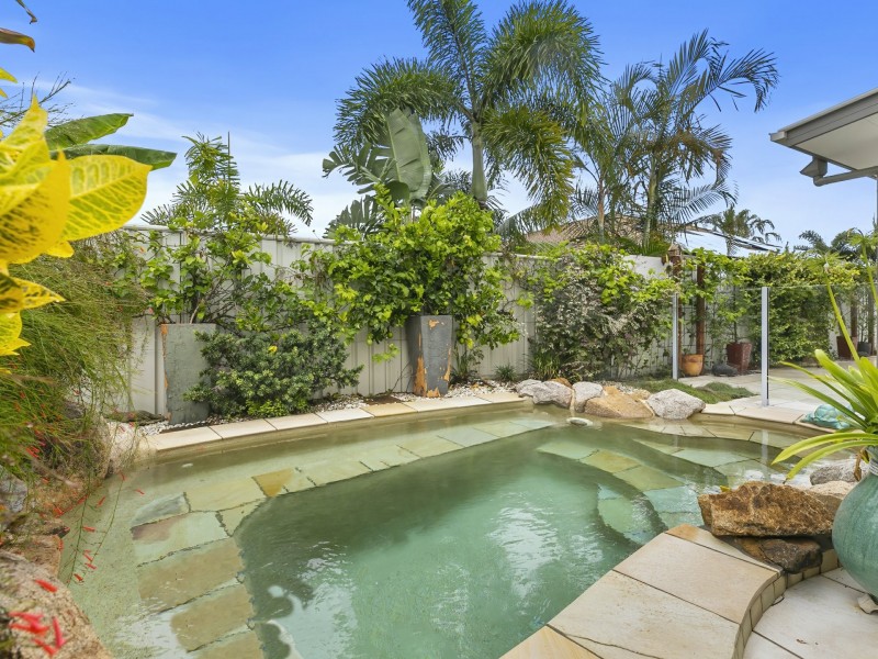 2/15 Seaeagle Place, Banksia Beach QLD 4507