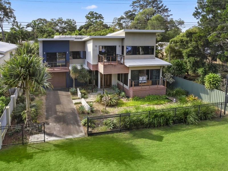 54 White Patch Esplanade, White Patch QLD 4507