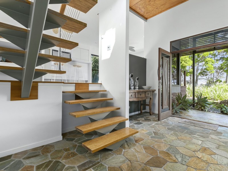 54 White Patch Esplanade, White Patch QLD 4507