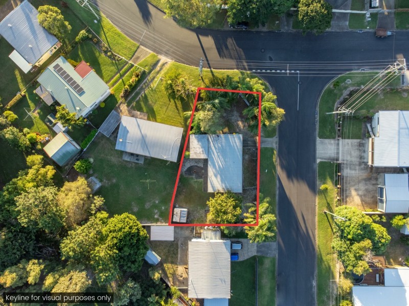 18 Dwyer Street, Beachmere QLD 4510