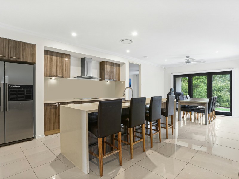 21 Vanillalily Close, Banksia Beach QLD 4507