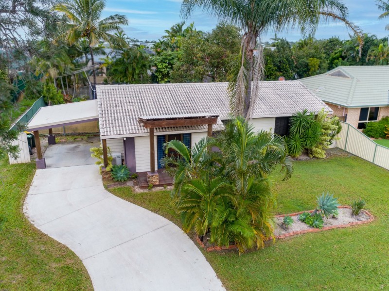 27 Hawaii Crescent, Banksia Beach QLD 4507