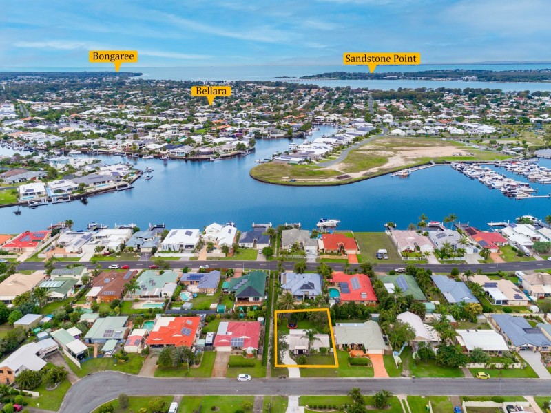27 Hawaii Crescent, Banksia Beach QLD 4507