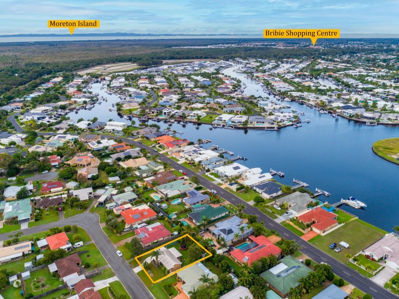 27 Hawaii Crescent, Banksia Beach QLD 4507